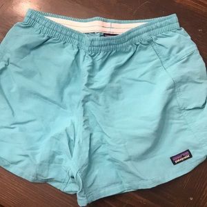 Teal / turquoise Patagonia women’s baggies shorts